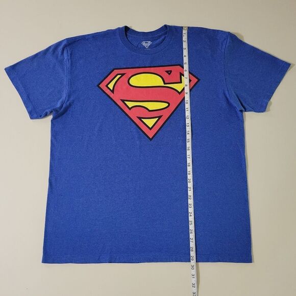DC Comics Superman Logo Men's Crewneck Short Sleeve Tee - Picture 5 of 11